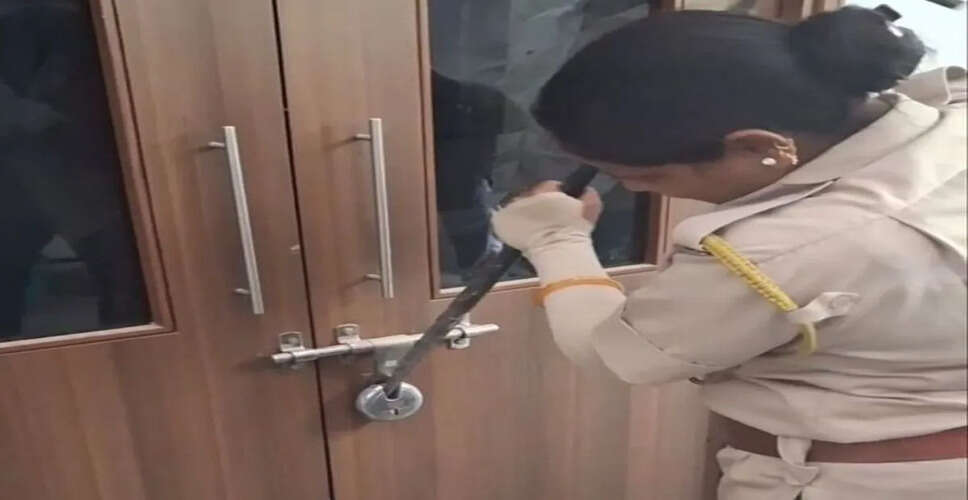 उदयपुर के बेदला में वार्ड सभा के बाद बड़ी कार्रवाई, सार्वजनिक स्थानों से हटाया गया कब्जा