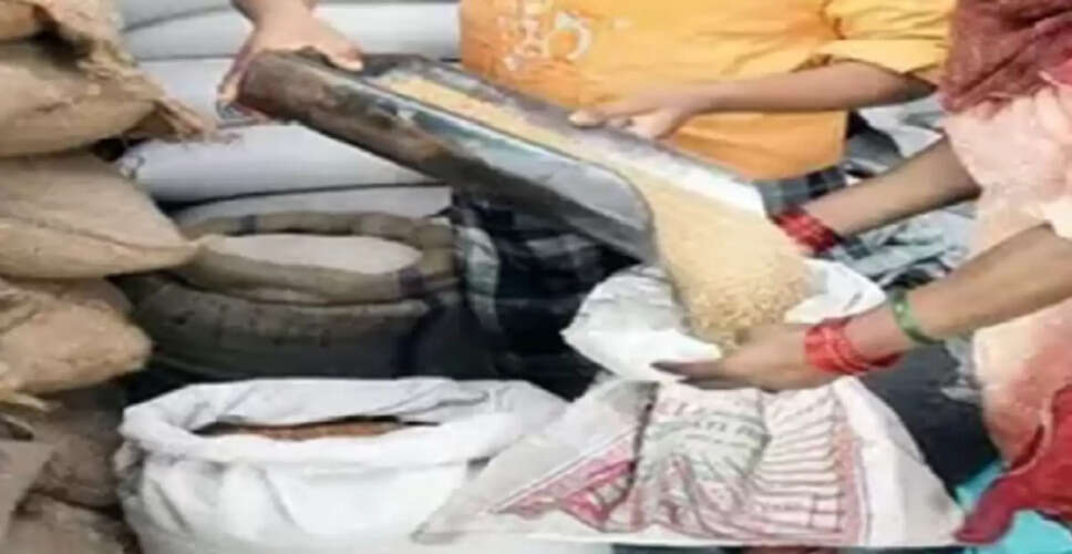 Karoli&nbsp;राशन डीलरों को कल से राशन सामग्री वितरित नहीं करने की चेतावनी