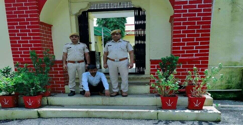 डूंगरपुर पुलिस की बड़ी सफलता, 19 साल से फरार स्थायी वारंटी गुजरात से गिरफ्तार
