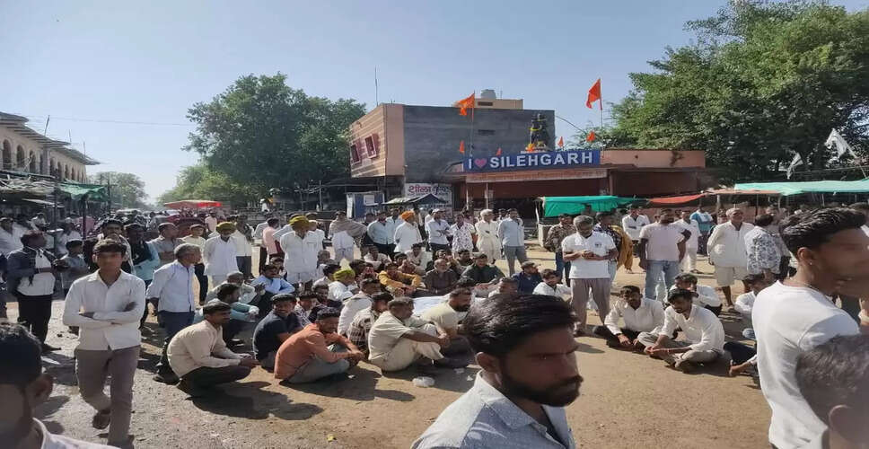 अलवर में सड़क हादसा: अज्ञात वाहन की टक्कर से किसान गंभीर रूप से घायल, 15 मिनट तक सड़क पर तड़पता रहा