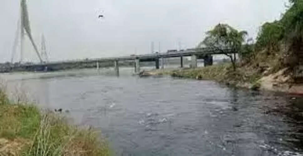 Dungarpur&nbsp;नहर निर्माण के 20 साल बाद सागवाड़ा पहुंचेगा पानी, सुरंग की सफाई शुरू