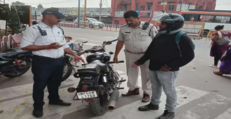 Karoli&nbsp;यातायात पुलिस ने 24 वाहनों के काटे चालान, वसूला&nbsp;जुर्माना