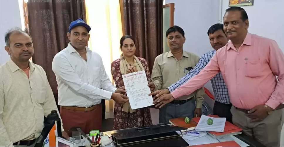 Chittorgarh शिक्षक संघ ने विभिन्न मांगों को लेकर शिक्षा मंत्री को सौंपा ज्ञापन