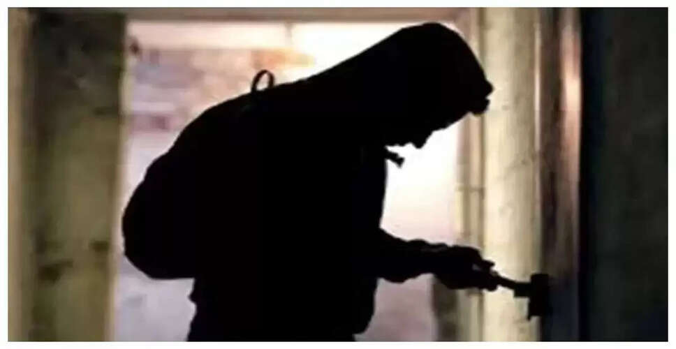 बाड़मेर में सनसनीखेज वारदात!&nbsp;हथियारबंद बदमाशों ने परिवार को बंदी बनाकर डाली डकैती, लूट ले गए लाखों का माल&nbsp;