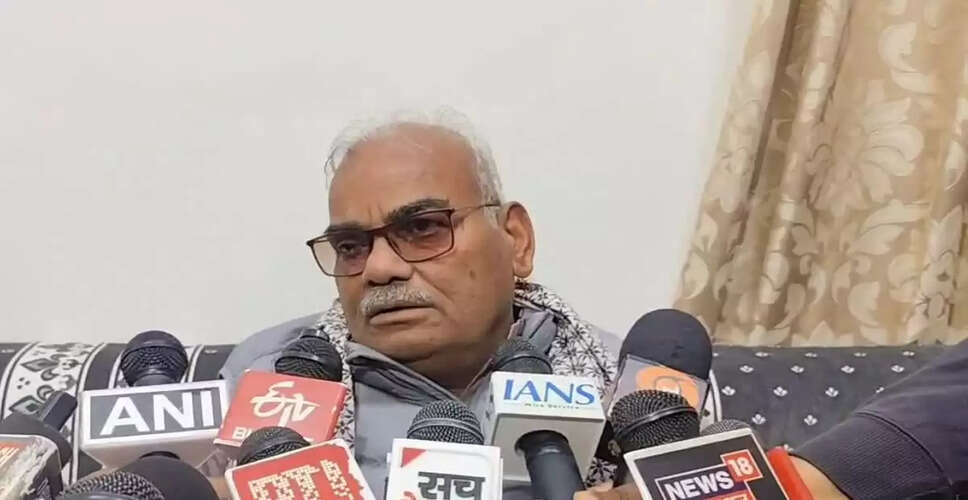 जोधपुर में शिक्षा मंत्री मदन दिलावर का विवादित वीडियो वायरल, BJP पूर्व जिला अध्यक्ष के सामने कान पकड़कर माफी मांगते दिखे