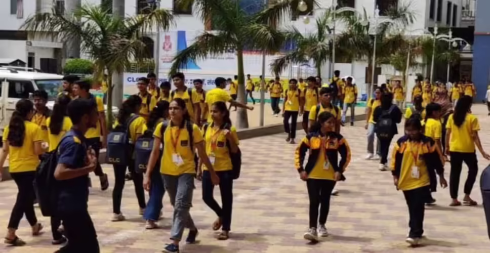 1 अप्रैल से कई संस्थानों के समय में बदलाव, कुछ जगहों पर नई सुविधाएं भी शुरू होंगी