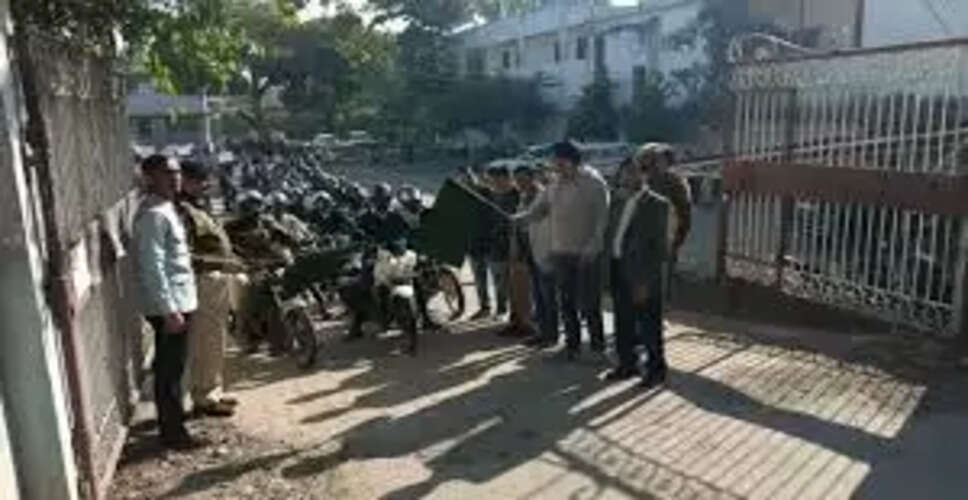 सड़क दुर्घटनाओं पर रोक और यातायात जागरूकता को लेकर अहम बैठक, एसपी सुधीर जोशी ने की अध्यक्षता