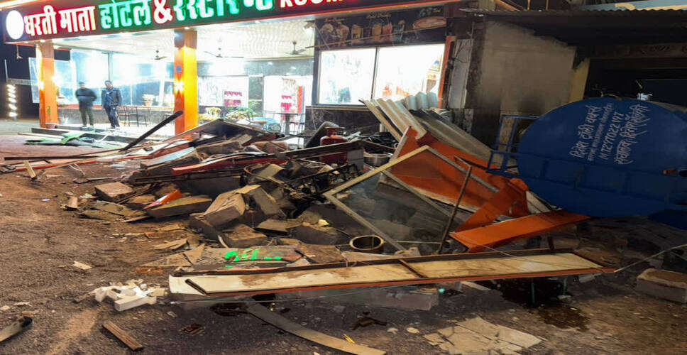 जोधपुर में दबंगों का तांडव: होटल पर जेसीबी से हमला, बाप-बेटे समेत कई लोगों ने मचाया उत्पात