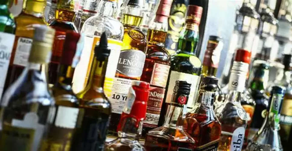 Dausa  चिकित्सा मंत्री के आदेश के बाद भी अवैध शराब नहीं हटवाई गई, लोगों में रोष 