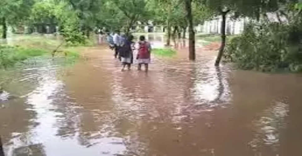 Karoli&nbsp;में बारिश से निचले इलाकों में जलभराव, &nbsp;घरों में घुसा पानी