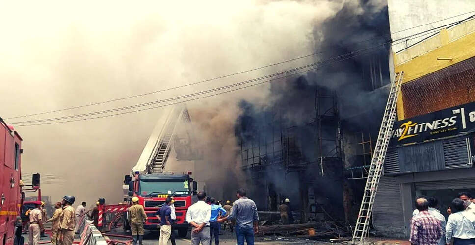 Jaisalmer&nbsp;में कंटेनर काटते समय कूड़े के गोदाम में लगी आग, फायर ब्रिगेड द्वारा 1 घंटे की मशक्कत के बाद बुझाई आग