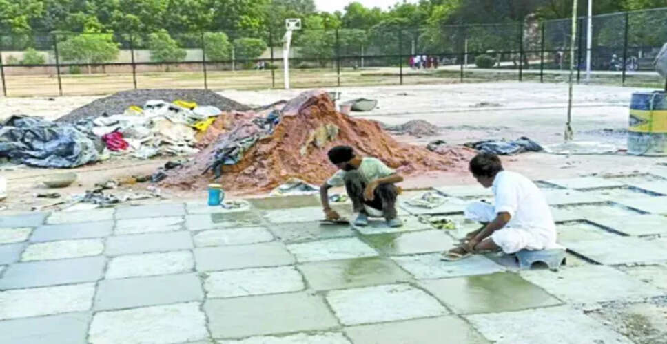 हाई स्कूल का खेल मैदान डेढ़ करोड़ की लागत से अधूरा, खेल प्रेमियों में निराशा