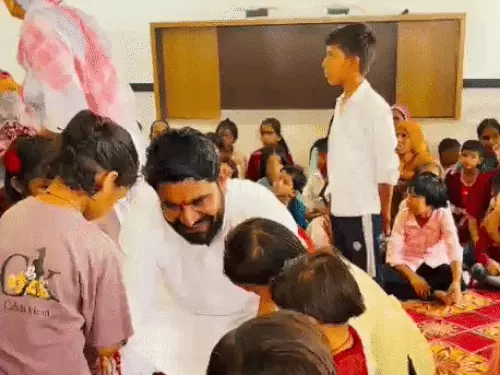 बीकानेर में रक्षाबंधन पर अनूठी पहल, गांव की बेटियों के सुकन्या खातों में जमा होंगे 500-500 रुपए