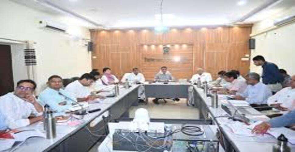 झुंझुनूं में DMFT की बैठक, खनन प्रभावित क्षेत्रों के विकास कार्यों को मिलेगी रफ्तार