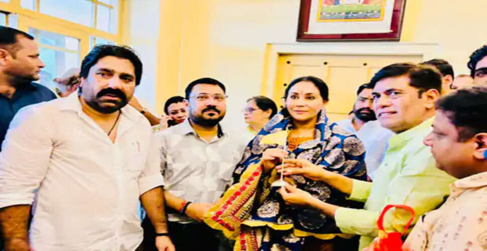 Sikar मास्टर प्लान में बदलाव की मांग को लेकर उपमुख्यमंत्री से मिले