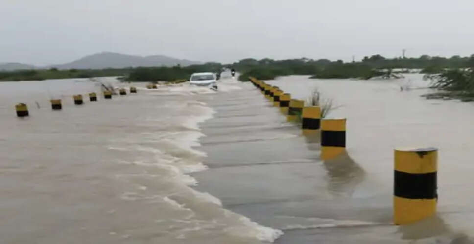 Sawai madhopur गंगापुर-सवाई माधोपुर मार्ग पर मोरेल नदी की पुलिया पर 2 फीट से अधिक पानी